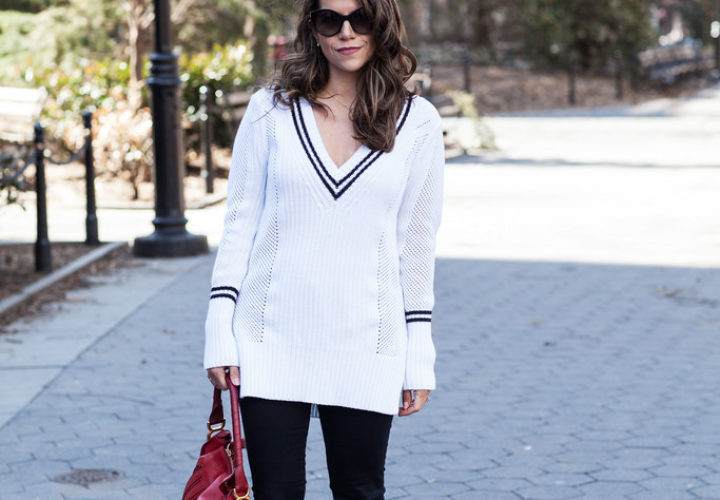 Casual Look | Varsity Sweater + Red Accents