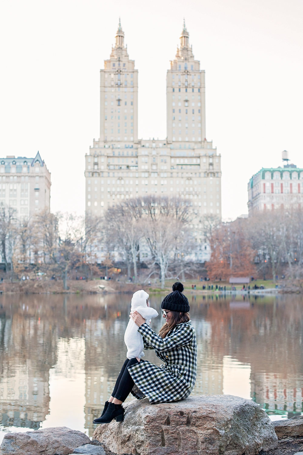 New York Central Park Outfit Ideas Plaid Coat Family Photos Corporate Catwalk